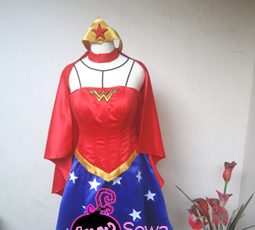 Sewa Kostum Wonder Woman