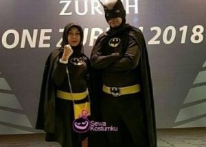 Sewa Kostum Batman dan Batgirl Jakarta