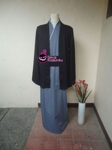 Sewa Kostum Kimono Cowo Hitam Abu-abu size L