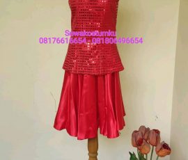 Sewa Kostum Vintage Merah Wanita size XS